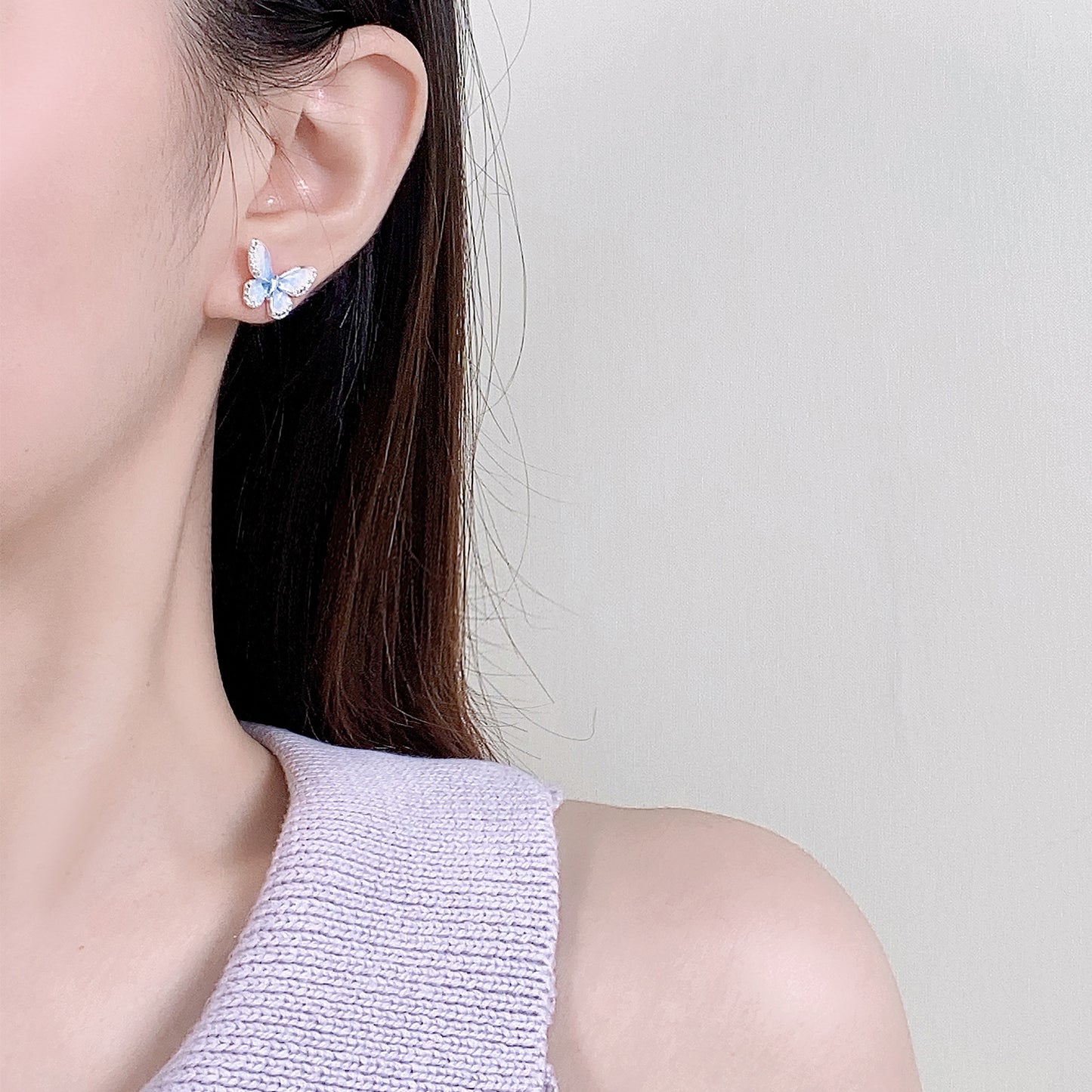 Butterfly Earrings with Glitter Gradient Color, Fashionable and Elegant 925 Sterling Silver Needle Earrings, Light Luxury High-End