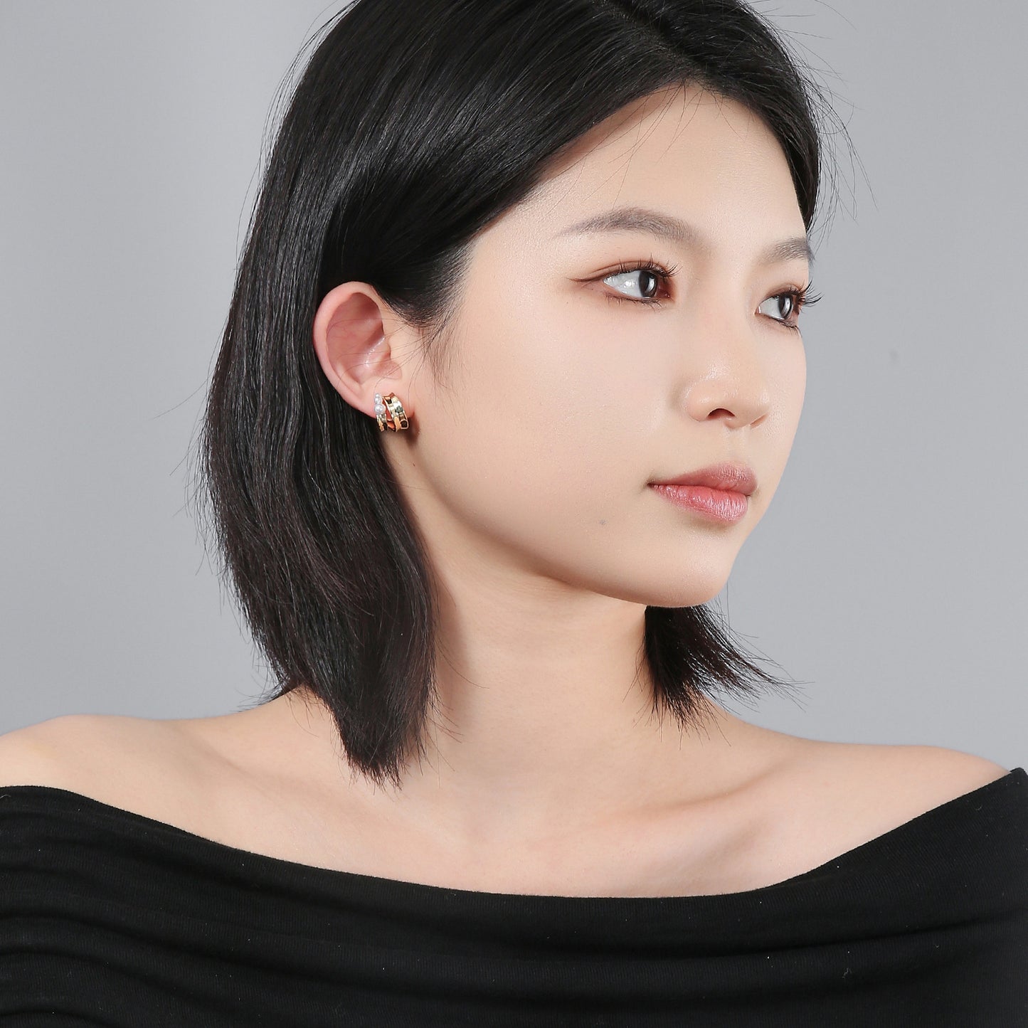 Simple and Exquisite C- ring Pearl Gentle Earrings 925 Silver Needle Fashion Elegant Earrings Niche High-end Earrings for Women