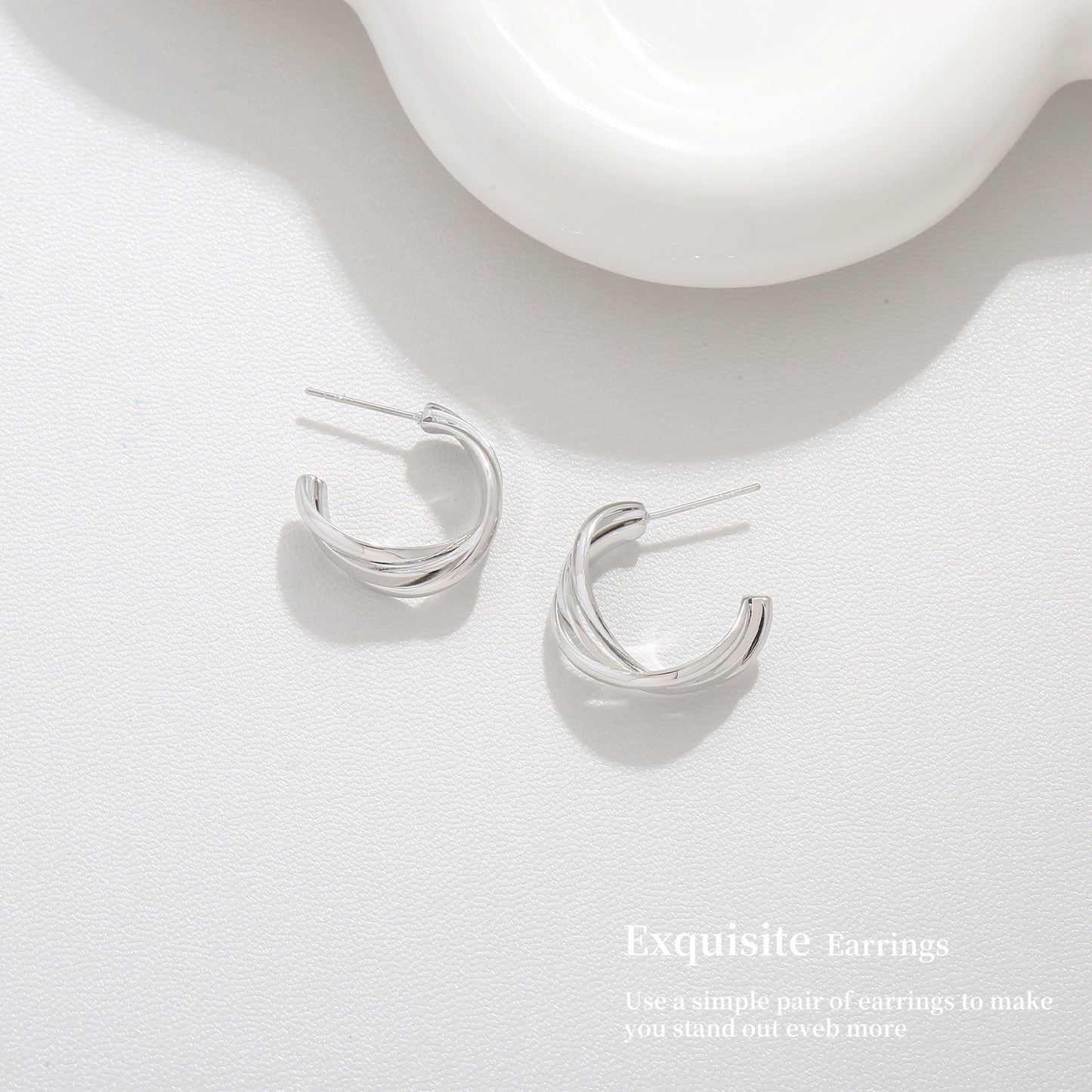 Simple Metal Earrings 925 Sterling Silver High-end Sense Niche Twist Fashion Earrings Light Luxury Niche Earrings Women's Silver Pin