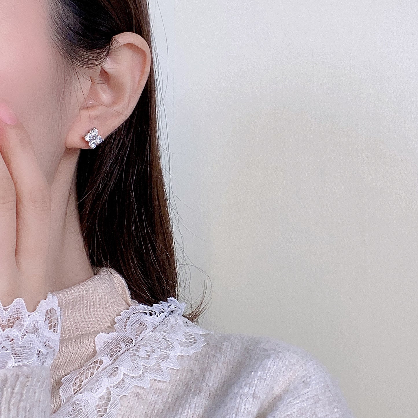 Minimalist Style Exquisite Four-Leaf Clover and Four-Pointed Star Zircon Earrings, Fashionable and Elegant Ear Accessories with 925 Silver Needles, High-End Feel