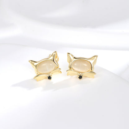 Cute Little Fox White Cat's Eye Stone Earrings 925 Silver Needle Fashion Elegant Earrings Niche High-end Women's Earrings