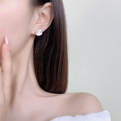 Mori Style Fresh Style Thin Coated White Flower Earrings 925 Sterling Silver Pin Elegant Light Luxury High-end Earrings for Women