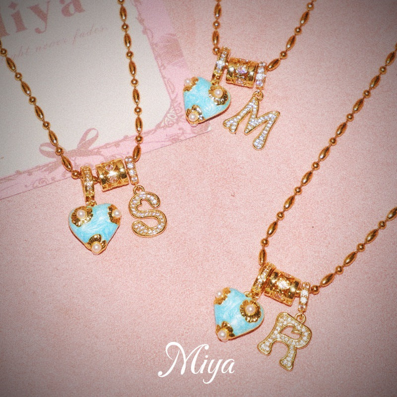 French-Style Vintage Oil-Drip Flower Heart Pendant Necklace for Women, Niche Light Luxury High-End Clavicle Chain Holiday-Style Accessory