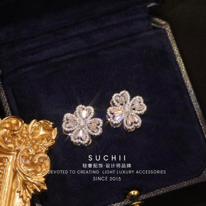 2022 Autumn Rotating Four-Leaf Clover Earrings Light Luxury Fashion Creative Casual Easiest for Match Personalized Rotatable Earrings for Women